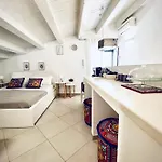 153 Principe Umberto Appartement *